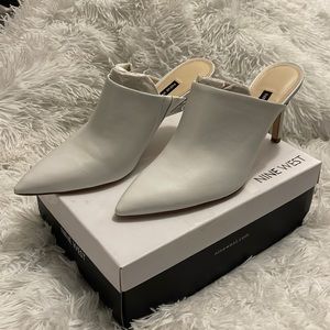 NEW Nine West White Mules Heels